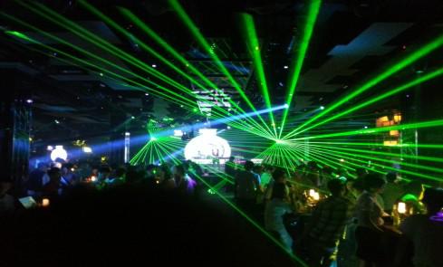 2016年LED舞台灯光节能环保再次成为公众的热门话题